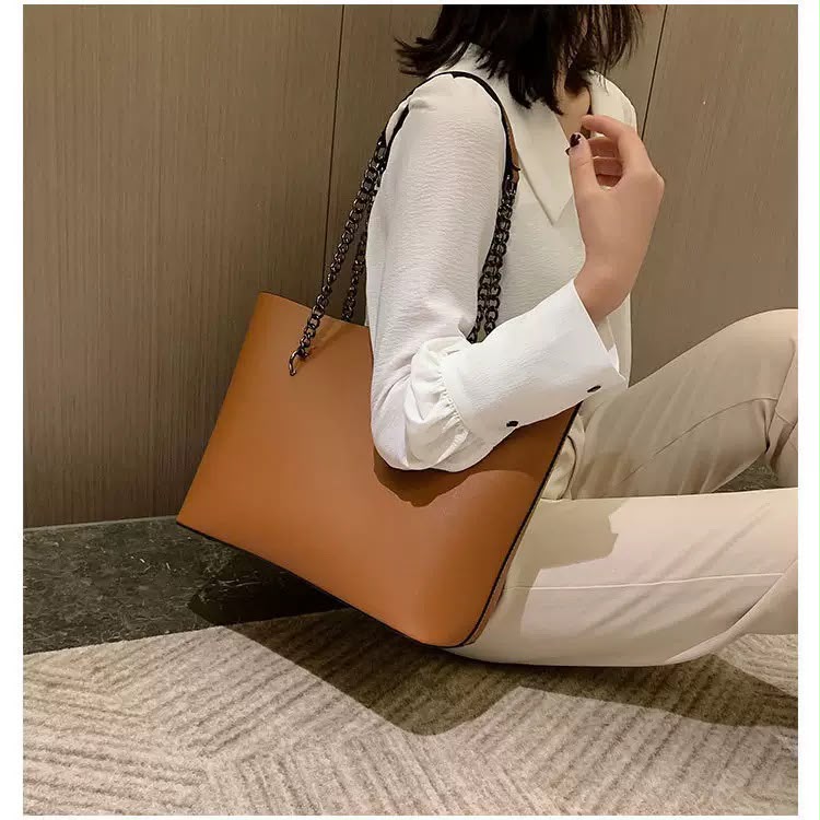 Black Chain Strap Tote Bag